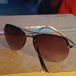 Stylish Brown Aviator Sunglasses
